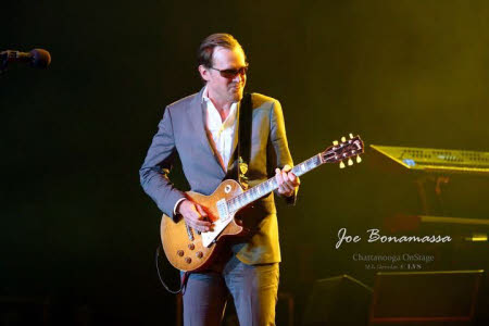 Joe Bonamassa at Shea's Performing Arts Center